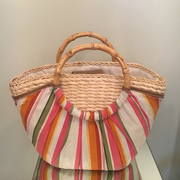 Caribbean Joe Handbags - Caribbean Joe straw basket w/ bamboo handle bag